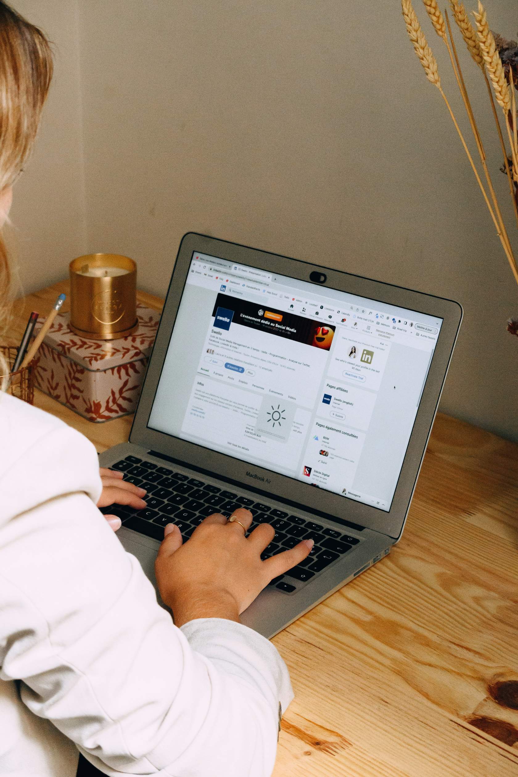 Using AMEPOnline and other digital resources